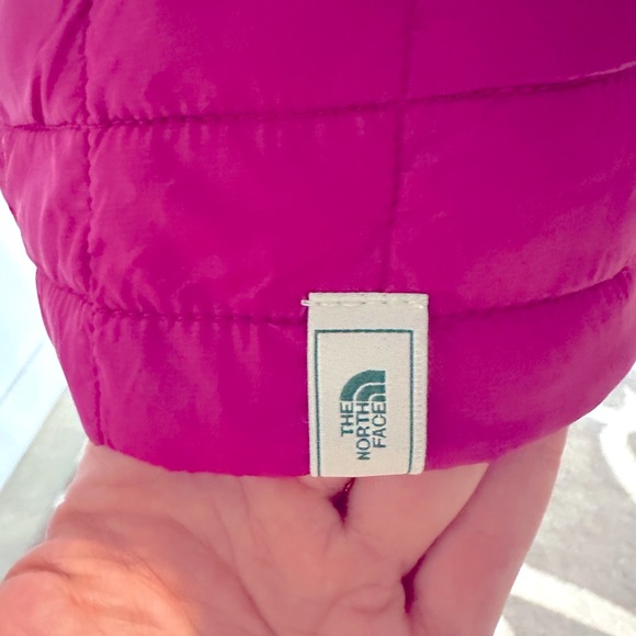 NWOT- The North Face Thermoball Eco- Medium - Picture 4 of 7